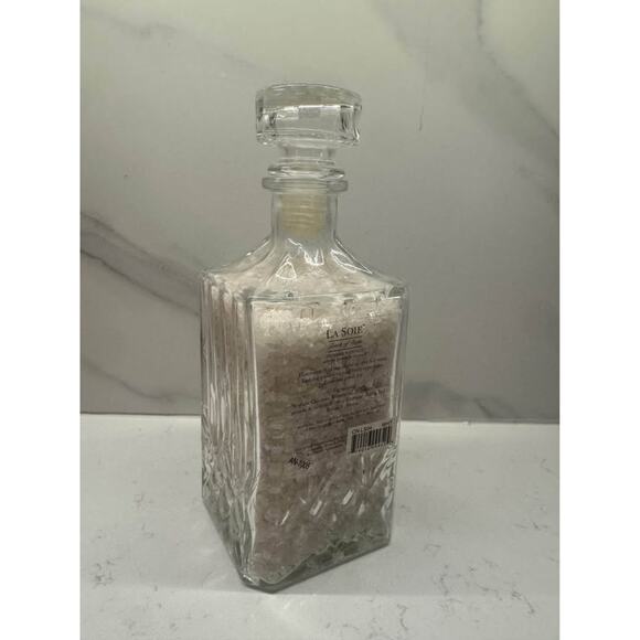 La Soie Touch of Rose Shimmer Bath Salt - Picture 3 of 4